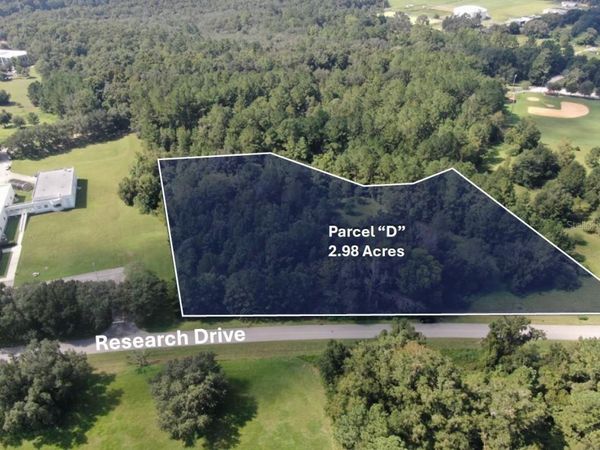 RESEARCH DRIVE , ALACHUA, FL 32615