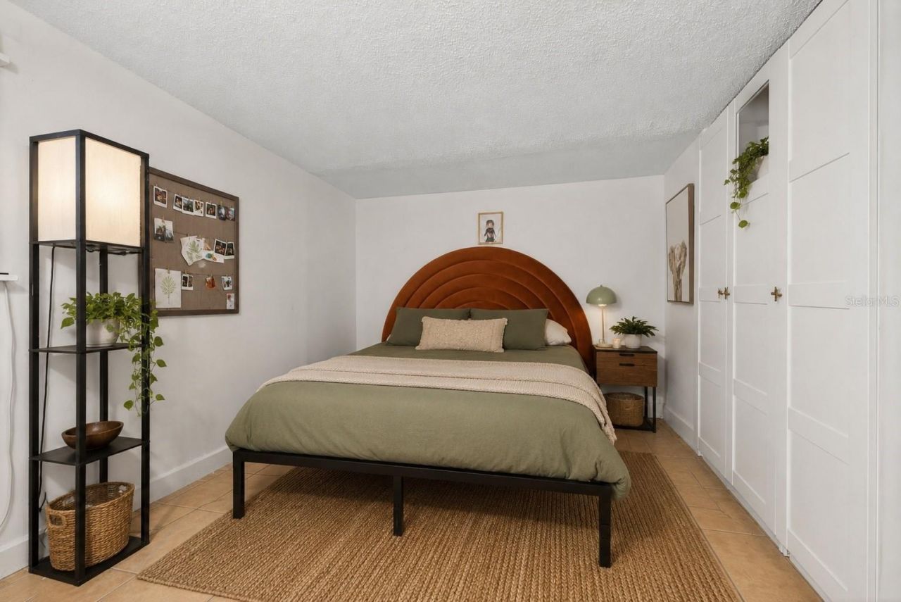 1059 5th Street N, Saint Petersburg, FL 33701 Photo