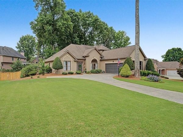 5403 Amity Drive , Powder Springs, GA 30127