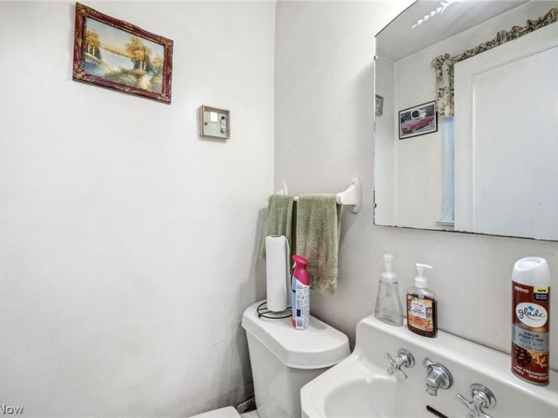 3830 Sherwood Road , Cleveland, OH 44121 Photo 13
