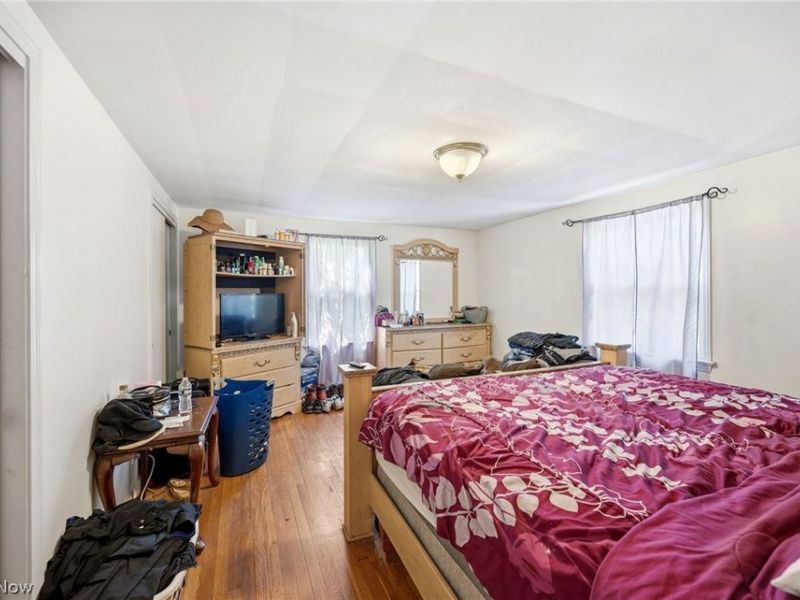 3830 Sherwood Road , Cleveland, OH 44121 Photo 14