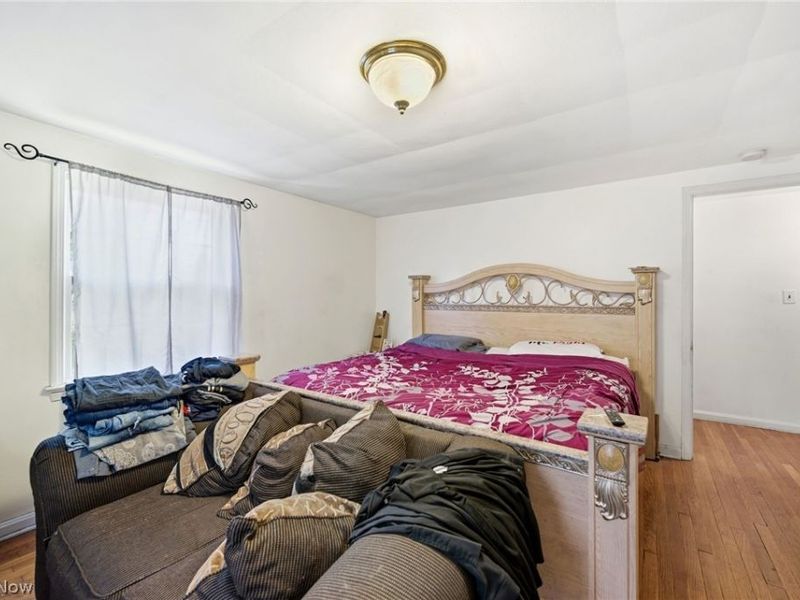 3830 Sherwood Road , Cleveland, OH 44121 Photo 15