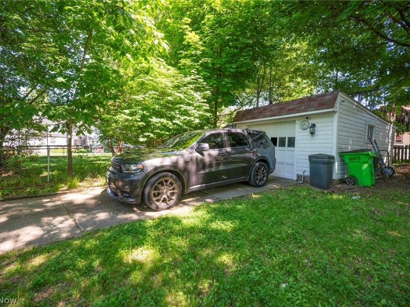 3830 Sherwood Road , Cleveland, OH 44121 Photo 26