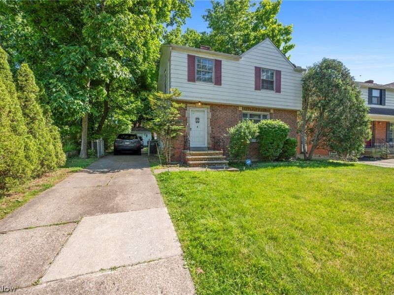 3830 Sherwood Road , Cleveland, OH 44121 Photo 3