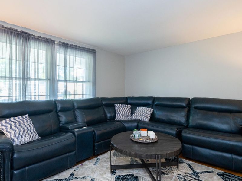 4939 Sweetbirch Drive, Dayton, OH 45424 Photo 7