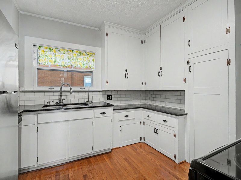 242 Lonsdale Avenue, Oakwood, OH 45419 Photo 13