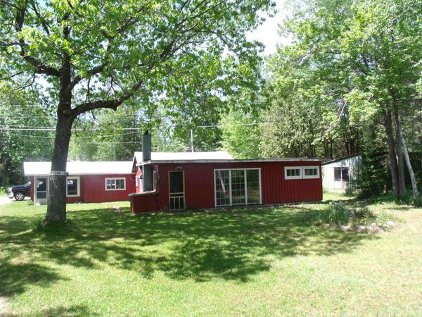 1477 N Black River Road, Cheboygan, MI 49721