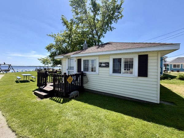 6344 W Houghton Lake, Houghton Lake, MI 48629