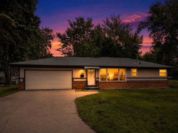 7800 53rd Avenue N, New Hope, MN 55428