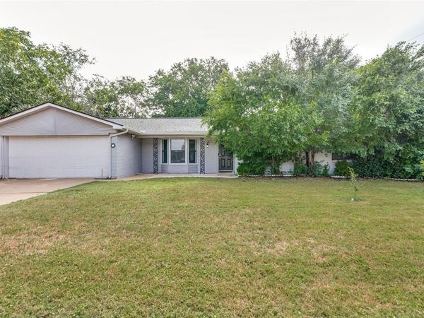 1904 Old Kirk Road, Bedford, TX 76022