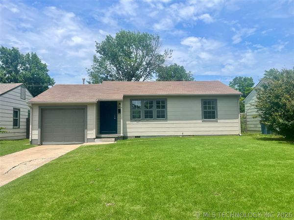 319 E 45th Place , Tulsa, OK 74105
