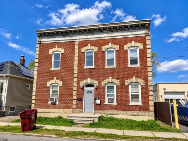 98 E Centre St, Nutley, NJ 07110