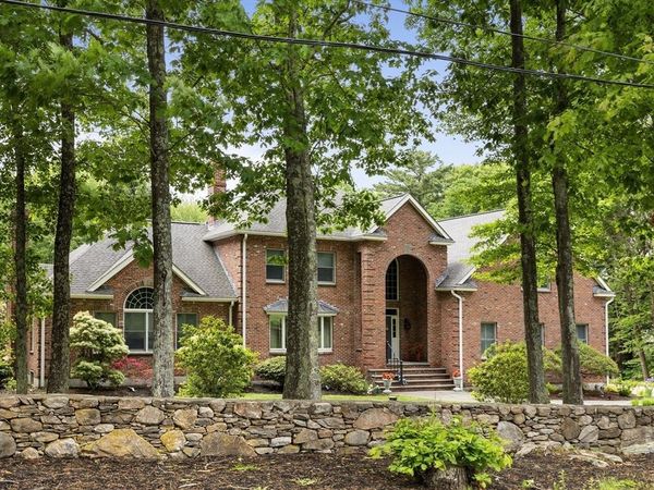 211 Saddle Hill Road, Hopkinton, MA 01748
