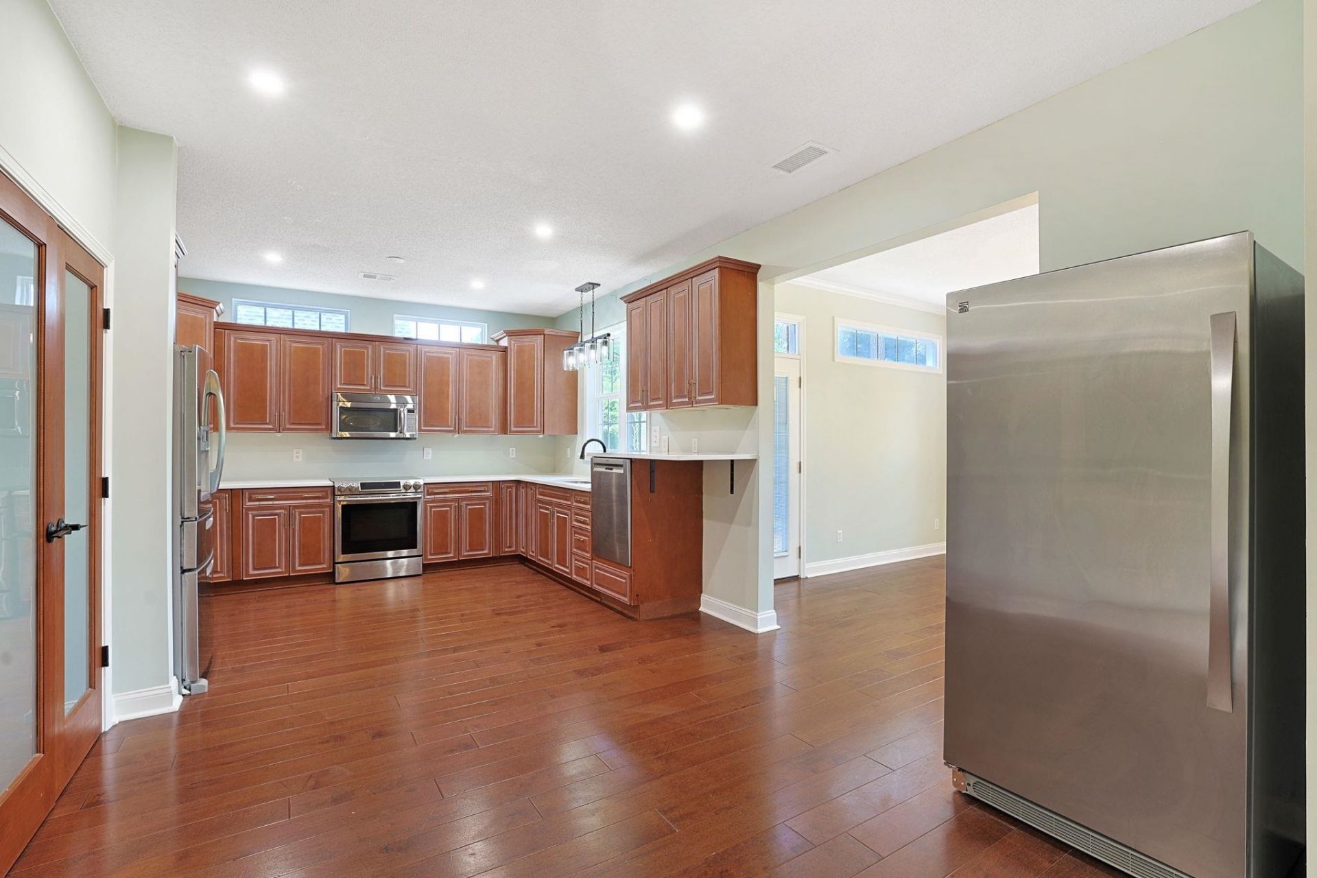 4918 Westwind Dr.  Photo 11