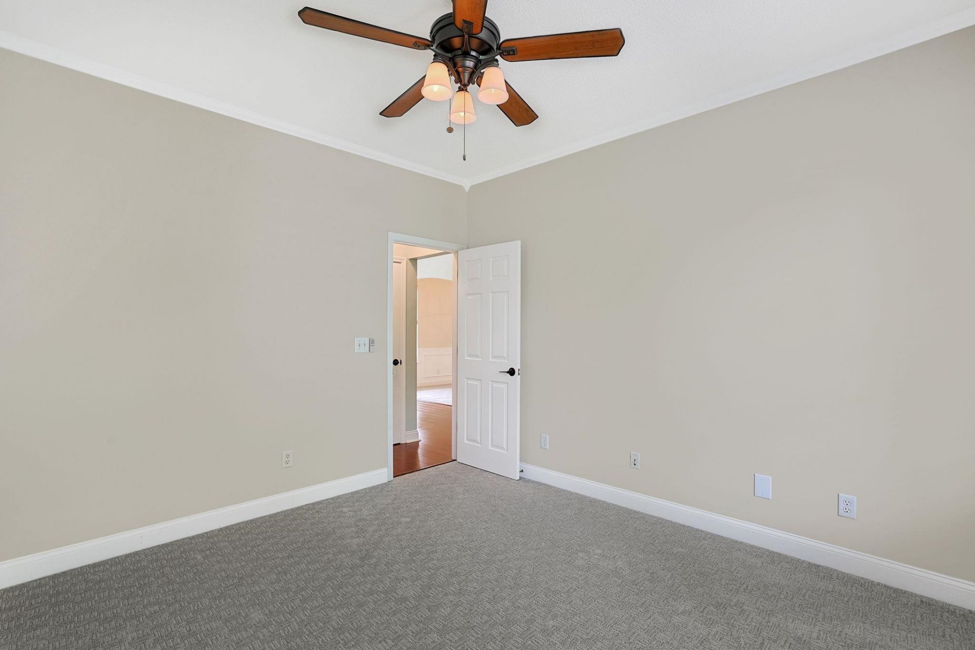 4918 Westwind Dr.  Photo 21