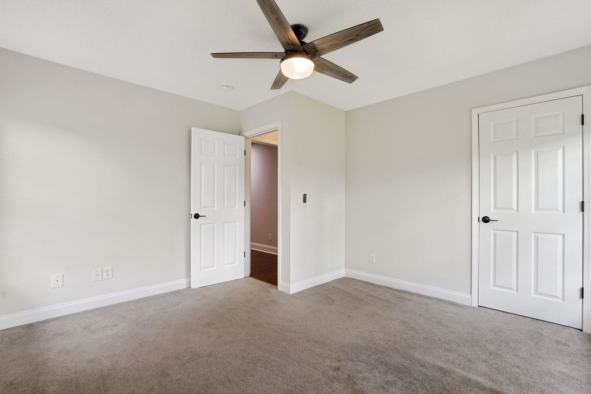 4918 Westwind Dr.  Photo 31