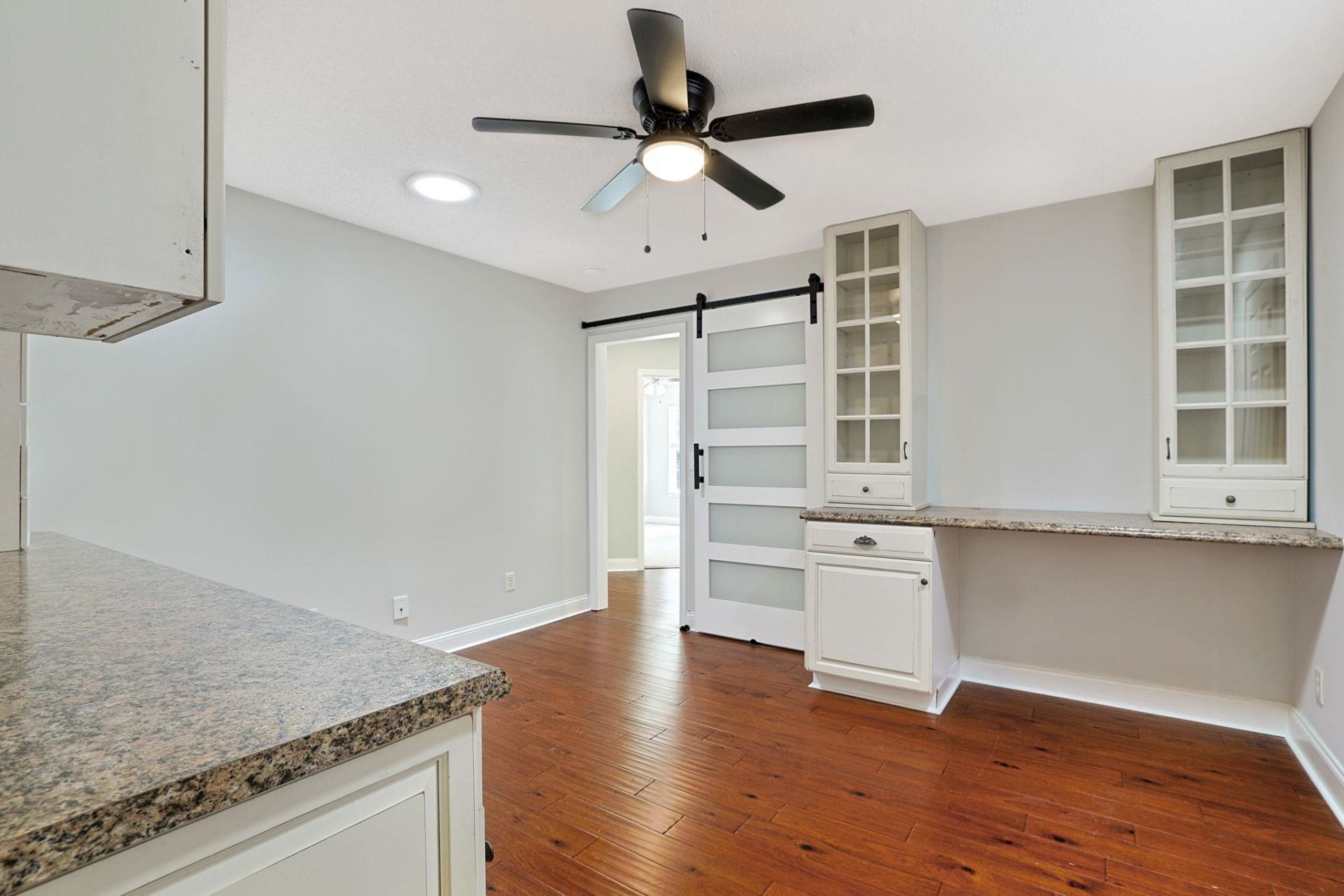 4918 Westwind Dr.  Photo 37