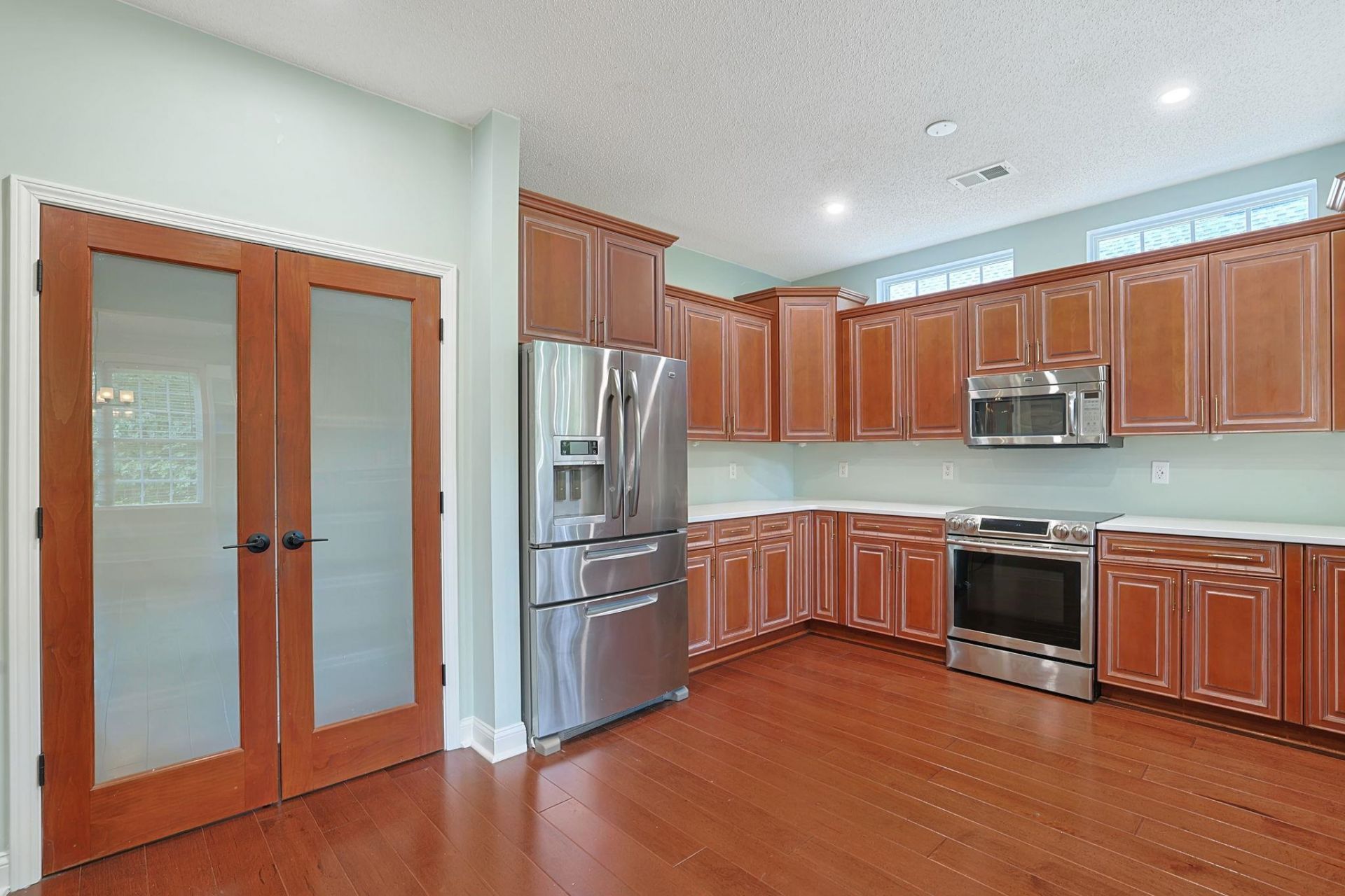 4918 Westwind Dr.  Photo 8