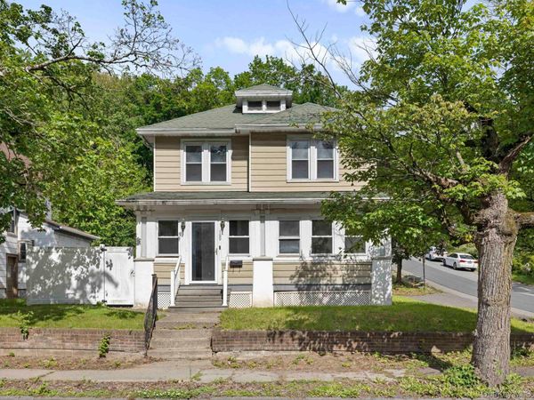 169 E Chester Street , Kingston, NY 12401