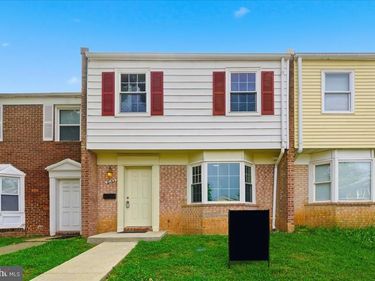 8143 COMMUNITY DRIVE, Unit 8143, MANASSAS, VA 20109