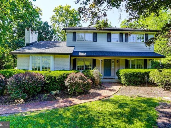 1622 GABLE DRIVE, COOPERSBURG, PA 18036
