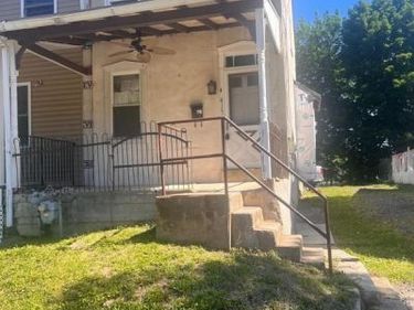 415 E CHESTNUT STREET, NORRISTOWN, PA 19401