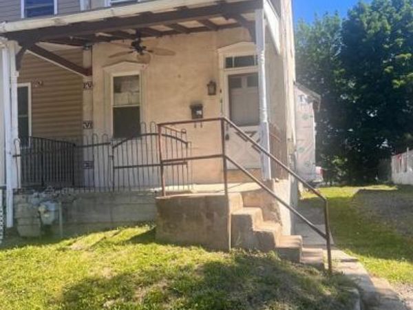 415 E CHESTNUT STREET, NORRISTOWN, PA 19401