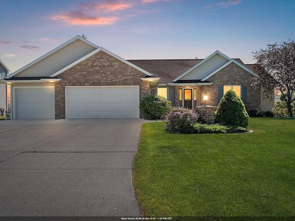 2133 WHEAT WAY, Green Bay, WI 54311