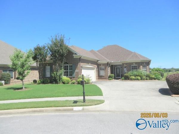 16013 Shropshire Drive SE, Huntsville, AL 35803