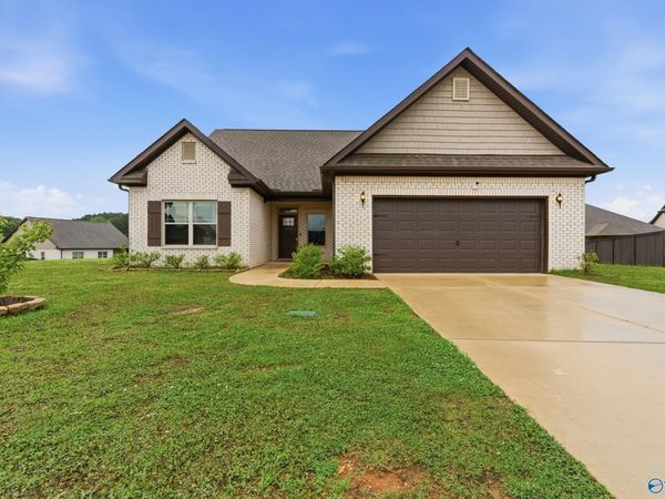 111 Pomelo Street, Huntsville, AL 35811
