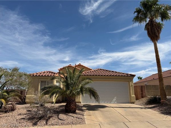 374 Yacht Avenue , Henderson, NV 89012