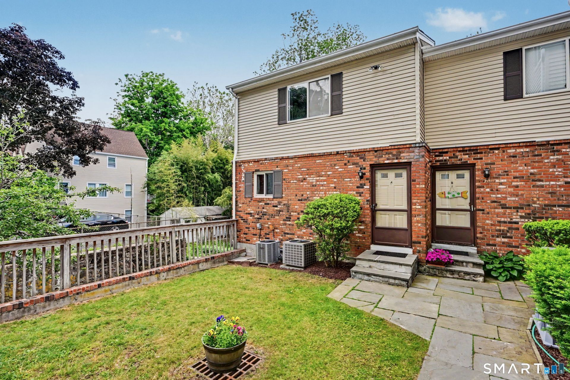83 Columbus, Unit A, Stamford, CT 06907 Main Photo
