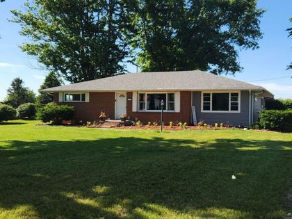 1300 E Bowling Green Road Bradner, OH 43406