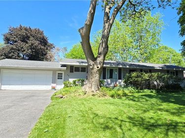20 Scenic Circle , Rochester, NY 14624
