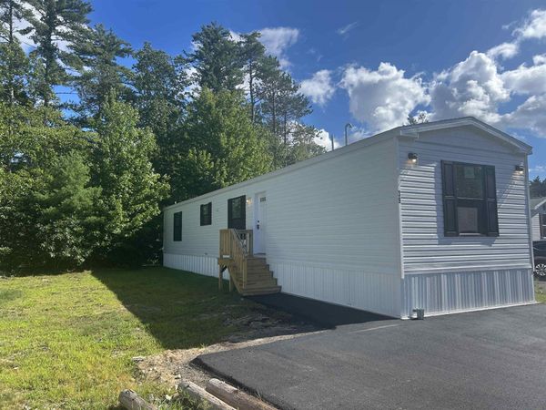 39 Pineland Park Road, Milton, NH 03851