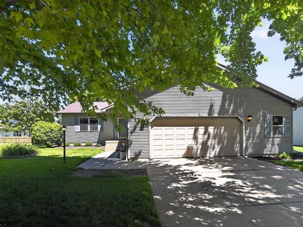 1340 Prairie Rose Drive, Sun Prairie, WI 53590
