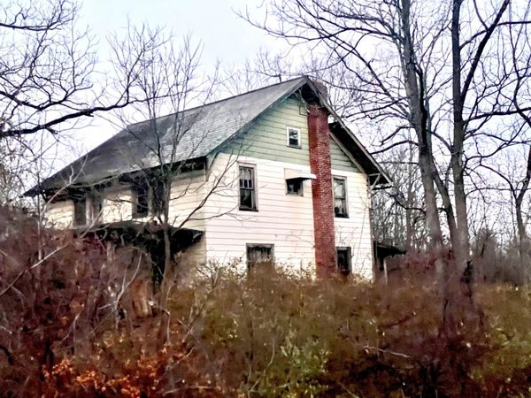 13066 Route 9w , New Baltimore, NY 12124