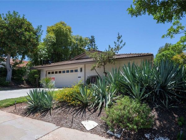 5242 Despacio, Laguna Woods, CA 92637