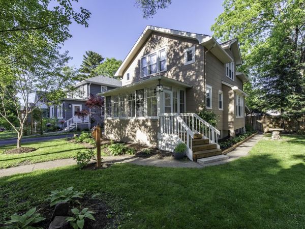 2613 Elim Avenue , Zion, IL 60099