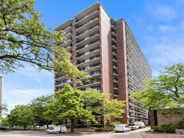 5901 N Sheridan Road , Unit 2C, Chicago, IL 60660