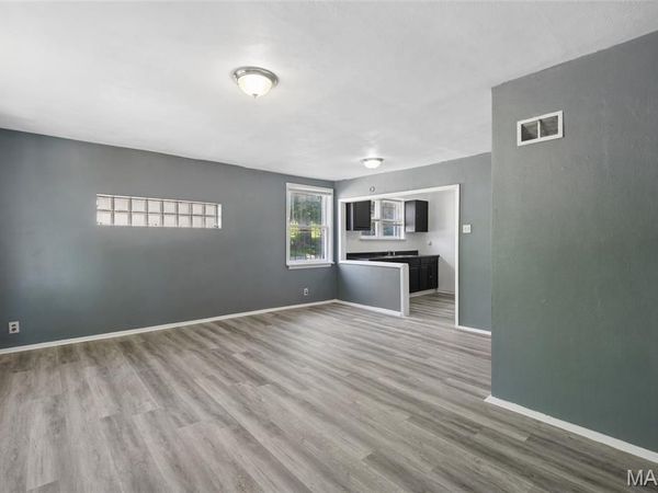 837 Wall Street , St Louis, MO 63147