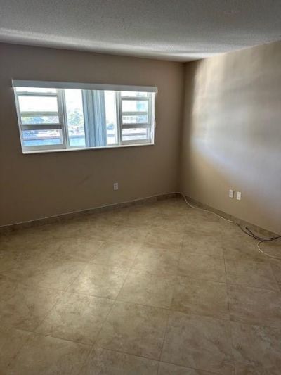 1889 S Ocean Drive, Unit 412, Hallandale Beach, FL 33009 Photo