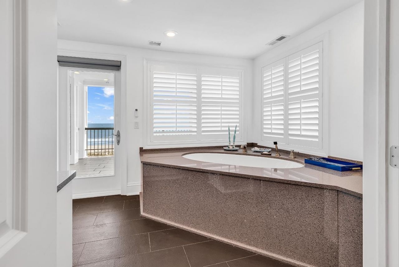 3804 N Ocean Blvd.  Photo 43