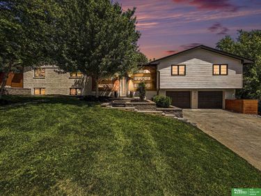 8426 Cedar Street, Omaha, NE 68124