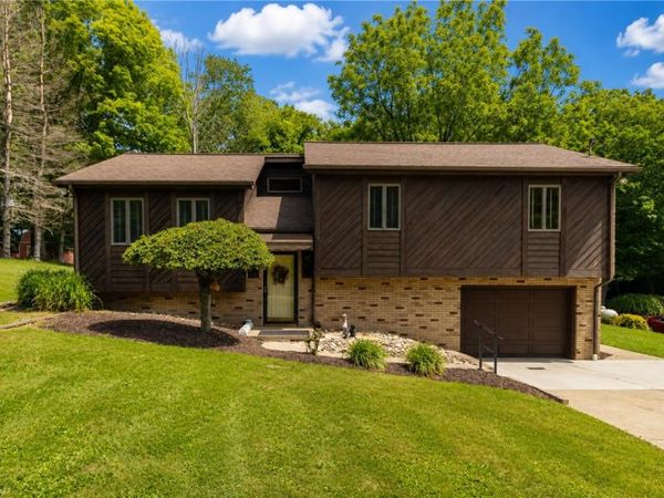 204 Republic St , Uniontown, PA 15401