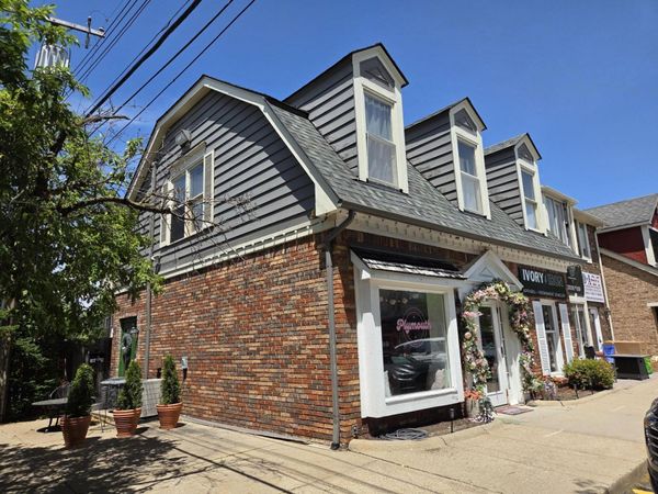 963 W Ann Arbor Trail, Unit 18b, Plymouth, MI 48170