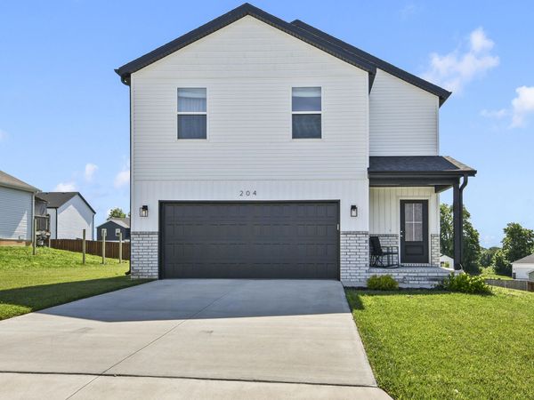 204 N Big Horn Road , Nixa, MO 65714