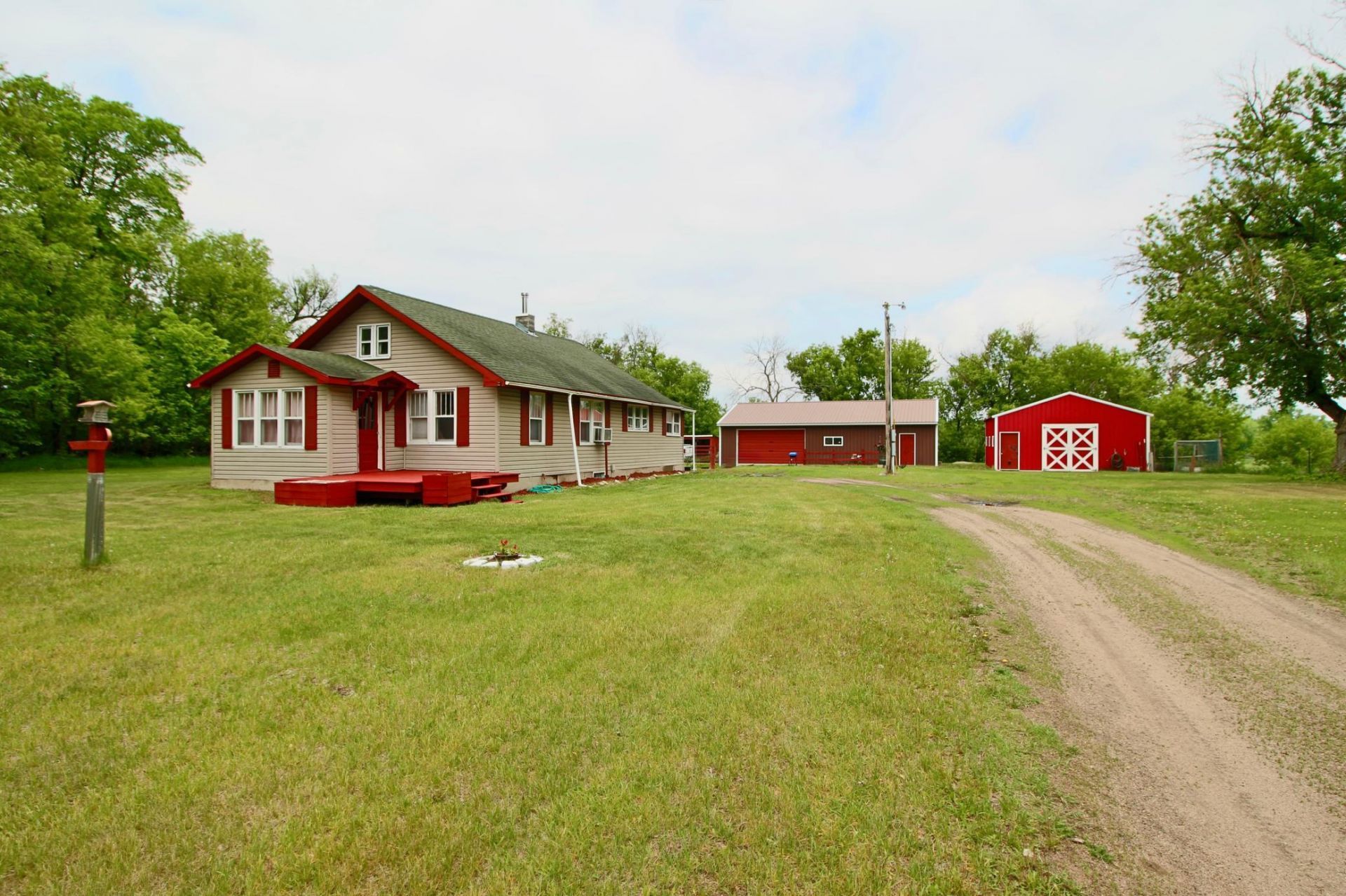 24696 160th Street, Staples, MN 56479 Main Photo