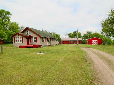 24696 160th Street, Staples, MN 56479