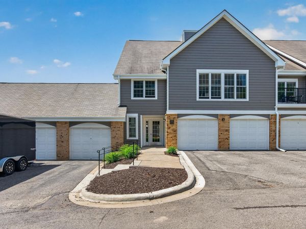 5988 Chasewood Parkway, Unit 1, Minnetonka, MN 55343